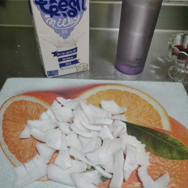 清蓝鲜榨椰汁